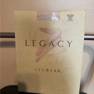 Legacy Legwear Body Shaper Pantyhose Neutral Size D Control Top Hosiery NIP